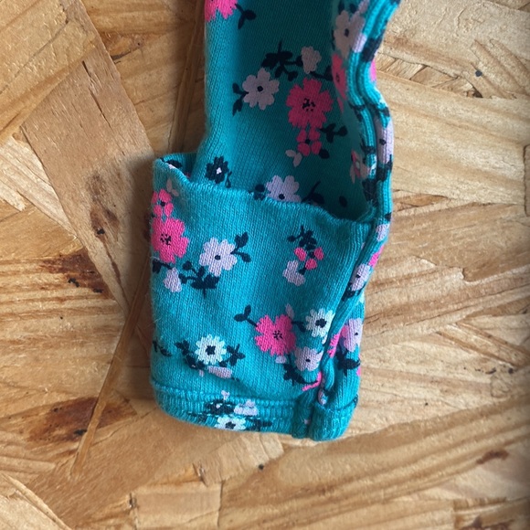 Floral Long Sleeve Onesie - Picture 4 of 4